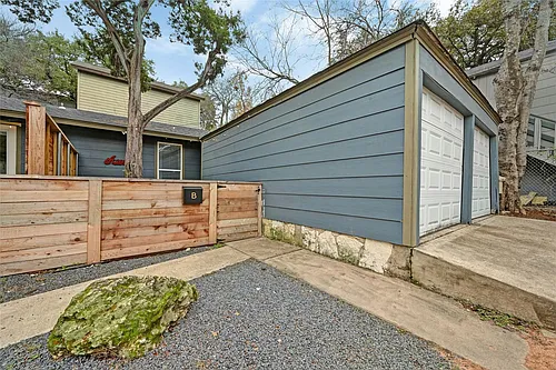 1103 Kenwood Ave Photo 1