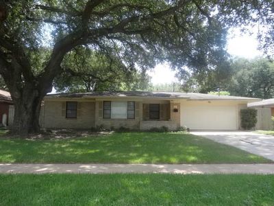 521 22nd Ave N, Texas City, TX, 77590