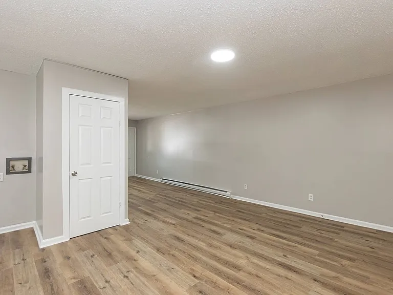 10 Cates Ave — Photo 9