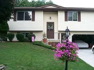1st image of 22 Maryvale Dr