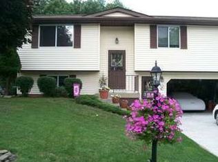 22 Maryvale Dr, Apalachin, NY 13732