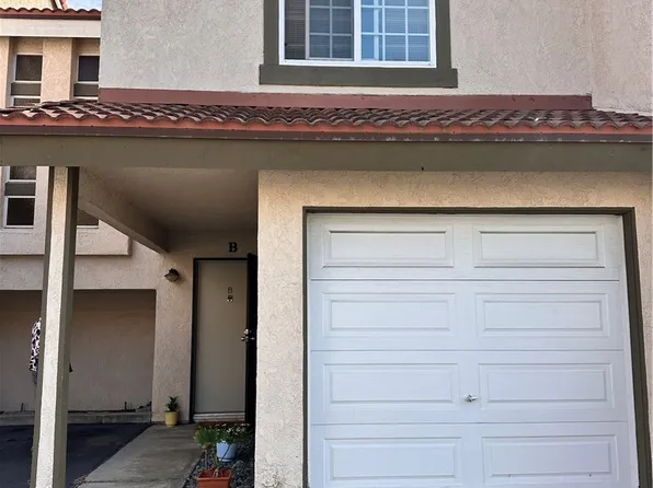 17092 Lynn Ln APT B, Huntington Beach, CA 92649