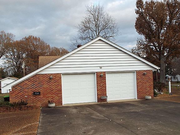 4th image of 510 Greenhill Dr