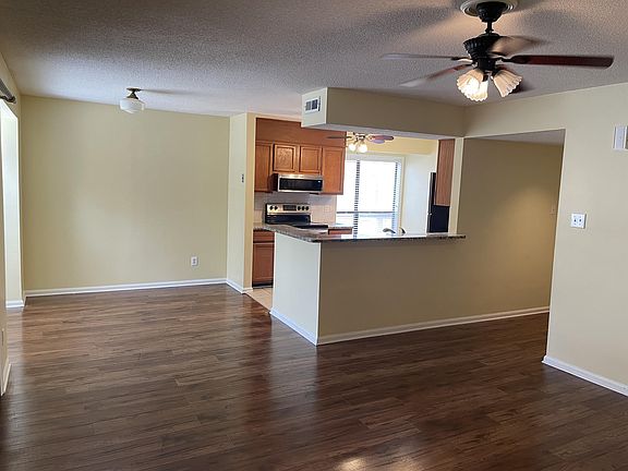 4th image of 7309 Winery Ln #1