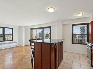 387 Grand St APT K2002, New York, NY
