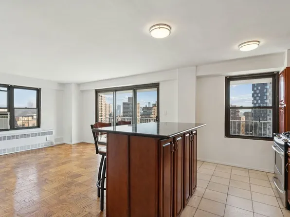 387 Grand St APT K2002, New York, NY 10002