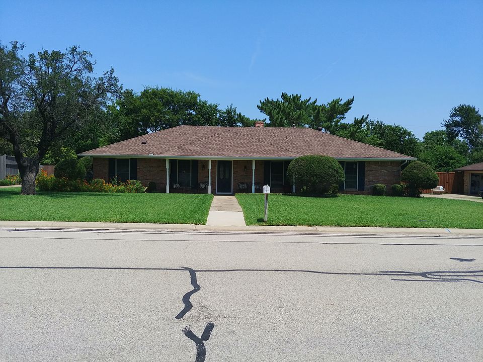1st image of 125 Village Estates Dr