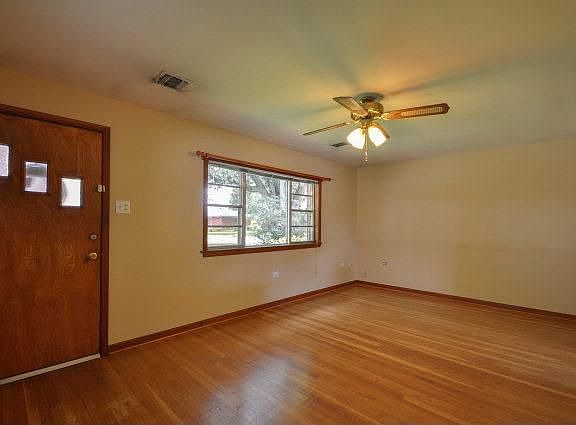 2nd image of 214 Broadmoor Ave