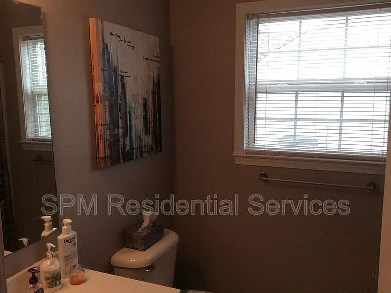 321 Rose Bud Ln — Photo 7