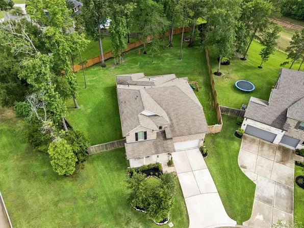 205 Coppery Ct, Montgomery, TX 77316