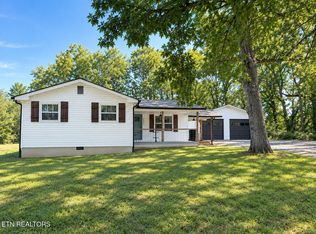 262 Davis Rd, Strawberry Plains, TN 37871