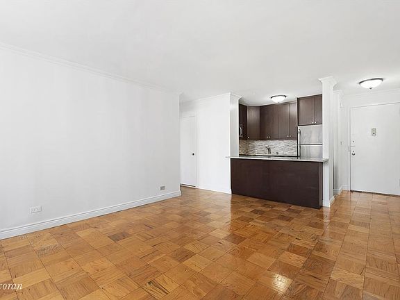 3rd image of 130 W 67th St APT 12L