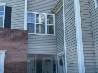 2610 Ridgeview Ct, Parlin, NJ 08859