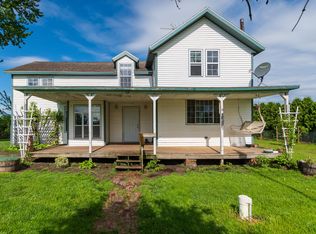 6856 Hillandale Rd, Sodus, MI 49126