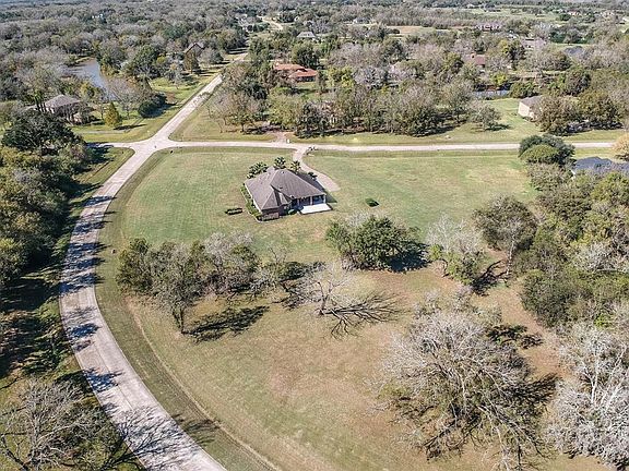 5th image of 719 Oyster Shell Ct
