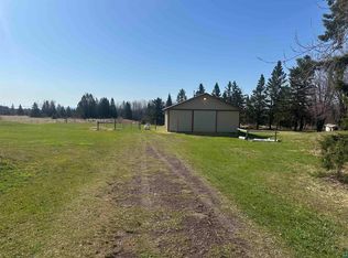 942 Old North Shore Rd, Two Harbors, MN 55616