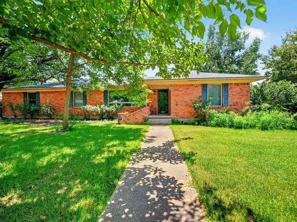 1606 Comanche Trl, Garland, TX 75043