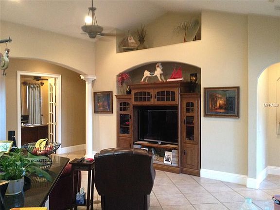 3rd image of 437 Courtlea Oaks Blvd