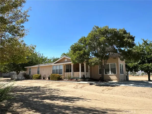 9448 Wilson Ranch Rd, Phelan, CA 92371