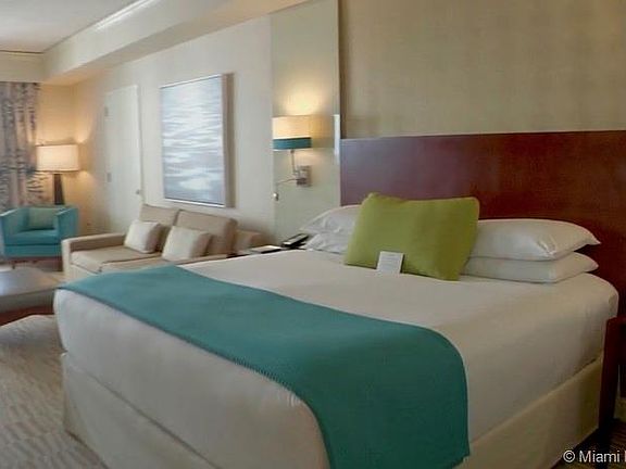2nd image of 18001 Collins Ave #807