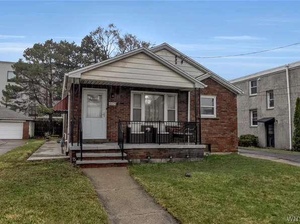 6428 John Ave, Niagara Falls, NY 14304