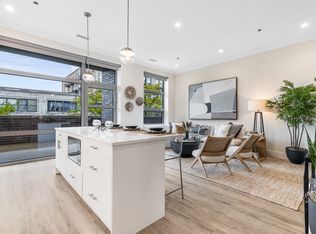 133 S Ashland Ave #225, Chicago, IL 60607