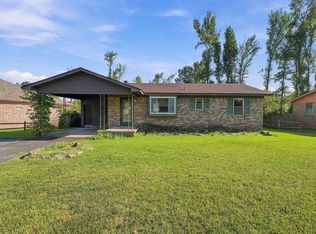 1111 Eastview Dr, Jacksonville, AR 72076