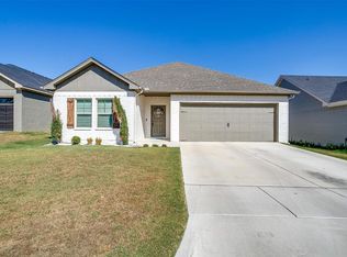 1410 Lexington St, Weatherford, TX 76086