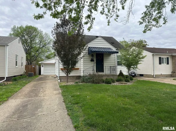 2513 S Pasfield St, Springfield, IL 62704