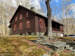 368 Masthope Plank Rd, Lackawaxen, PA 18435