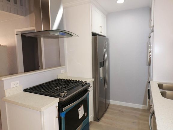 4th image of 2222 E 6th St APT 308