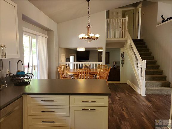 5th image of 3835 Parkhill Dr