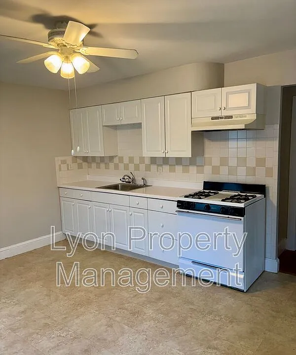 234 East St #1F