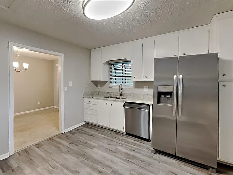 4094 Maxanne Dr NW — Photo 6