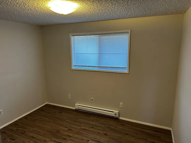 22920 NE Halsey St #5 — Photo 7