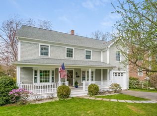 21 Ridgewood Rd, Norwalk, CT 06853
