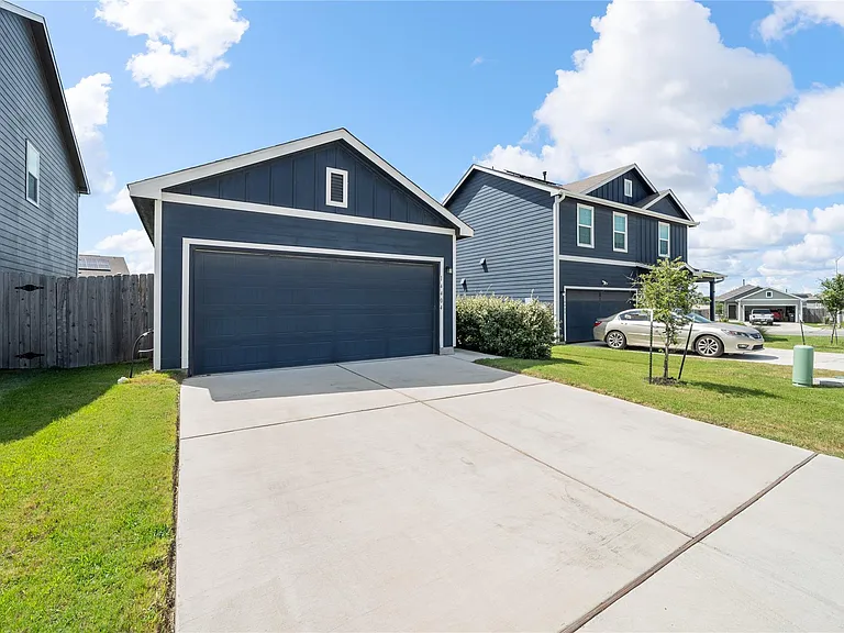 14404 Berning Rd — Photo 1