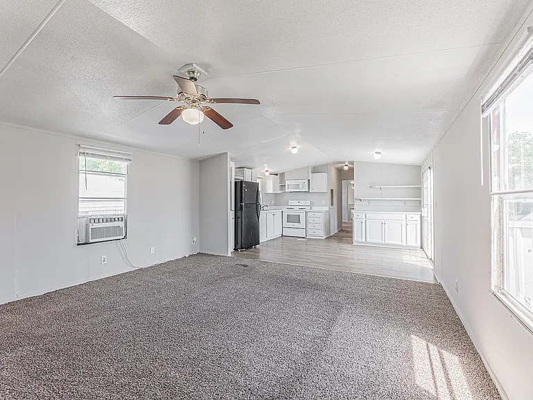 410 N Amy Ln #16 — Photo 1