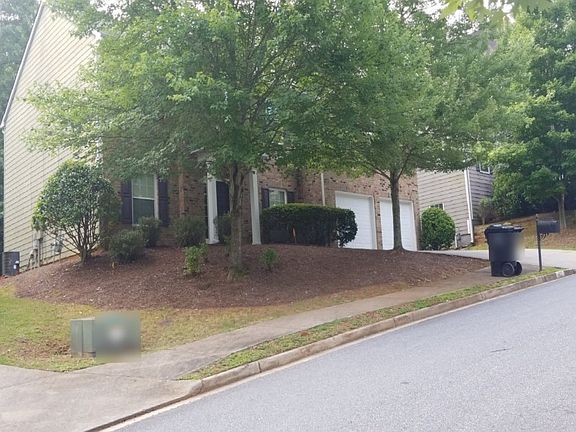 3rd image of 4017 Saddlebrook Creek Dr