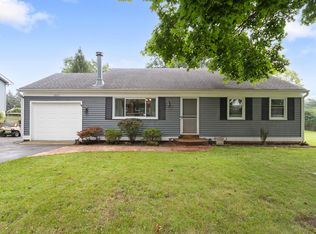 1507 Sunset Dr, Holiday Hills, IL 60051