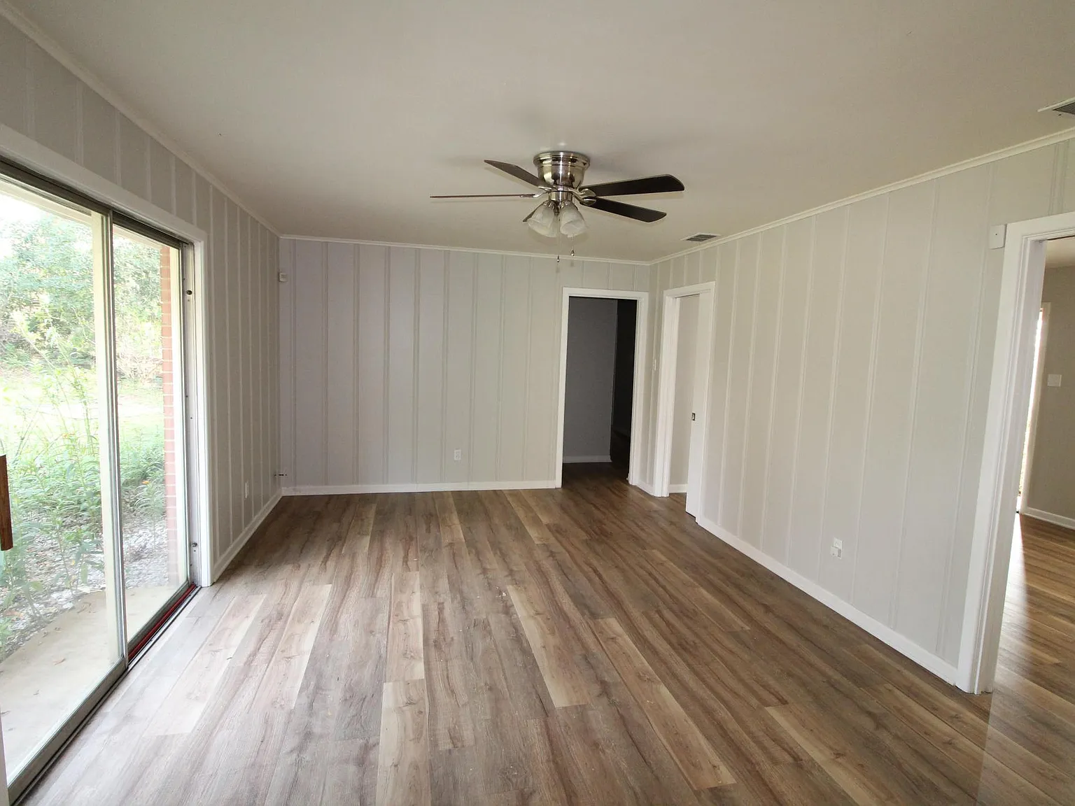 3 bed, 1374 sqft, $1,550 — Photo 4