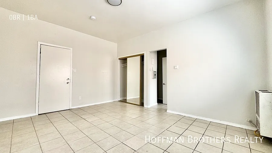 5606 S Figueroa St Los Angeles, CA 90037 — Photo 4