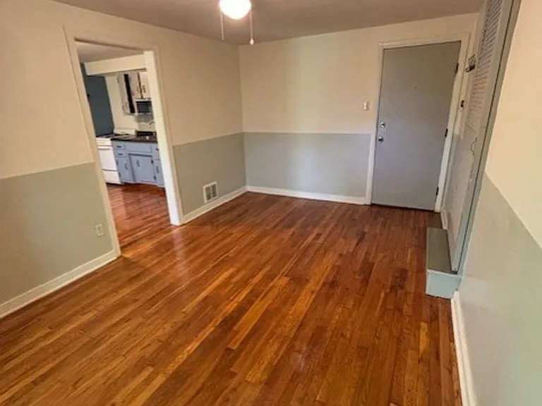 5302 Overlook Glen Dr #2 — Photo 7