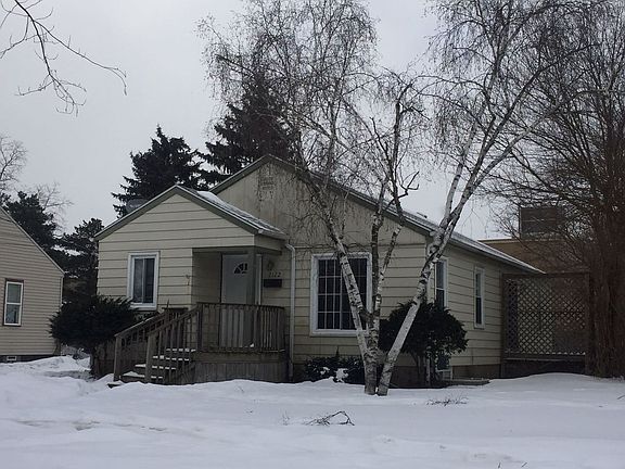 2nd image of 2122 Nelson Ave SE