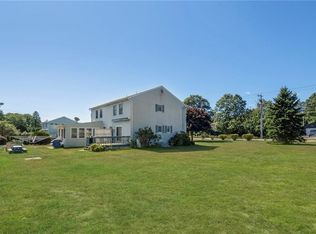 12 Langworthy Rd, Westerly, RI 02891