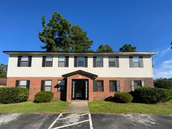 100 Ravenwood Dr APT D