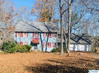 989 Comanche Trl, Anniston, AL 36206