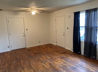 2513 SE Madison St, Topeka, KS 66605