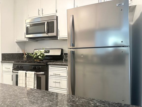 4th image of 11041 Hesby St APT 117