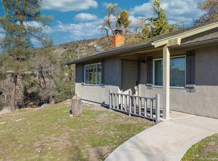 24140 Serra Pl, Tehachapi, CA 93561